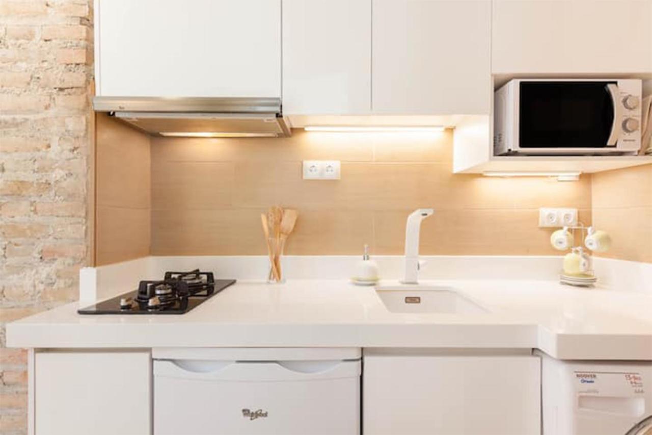 Apartasuite Centro Historico Atico Tranquilo Y Luminoso En El Corazon De Granada Bagian luar foto